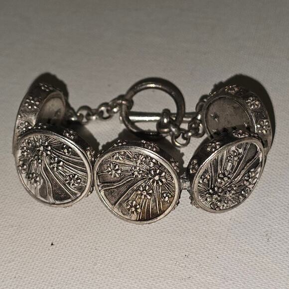 Lucky brand Silver Star Charm Disc Bracelet - Picture 1 of 7